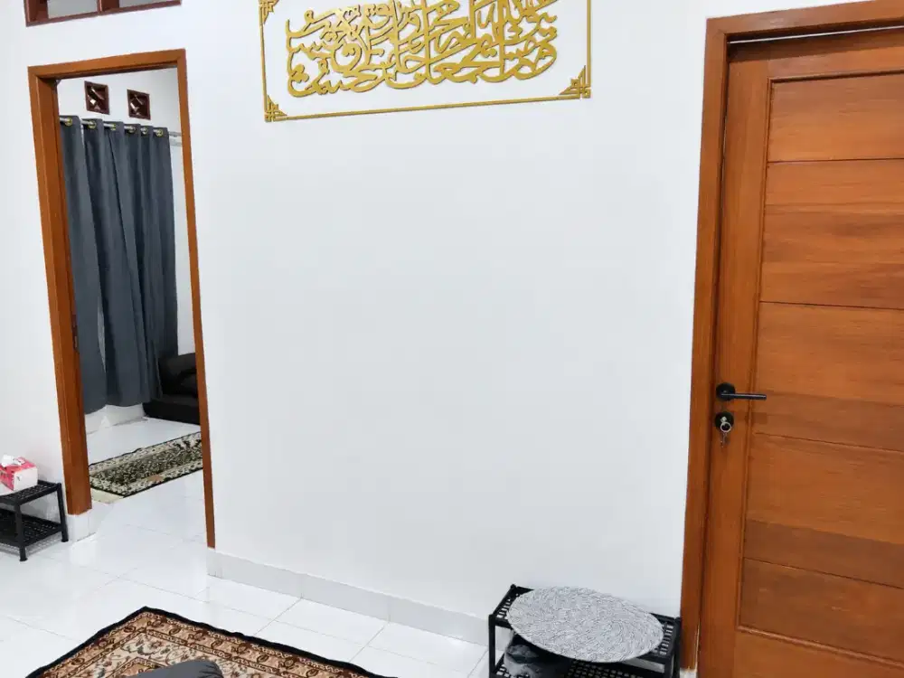 Kost Putri / Pasutri
