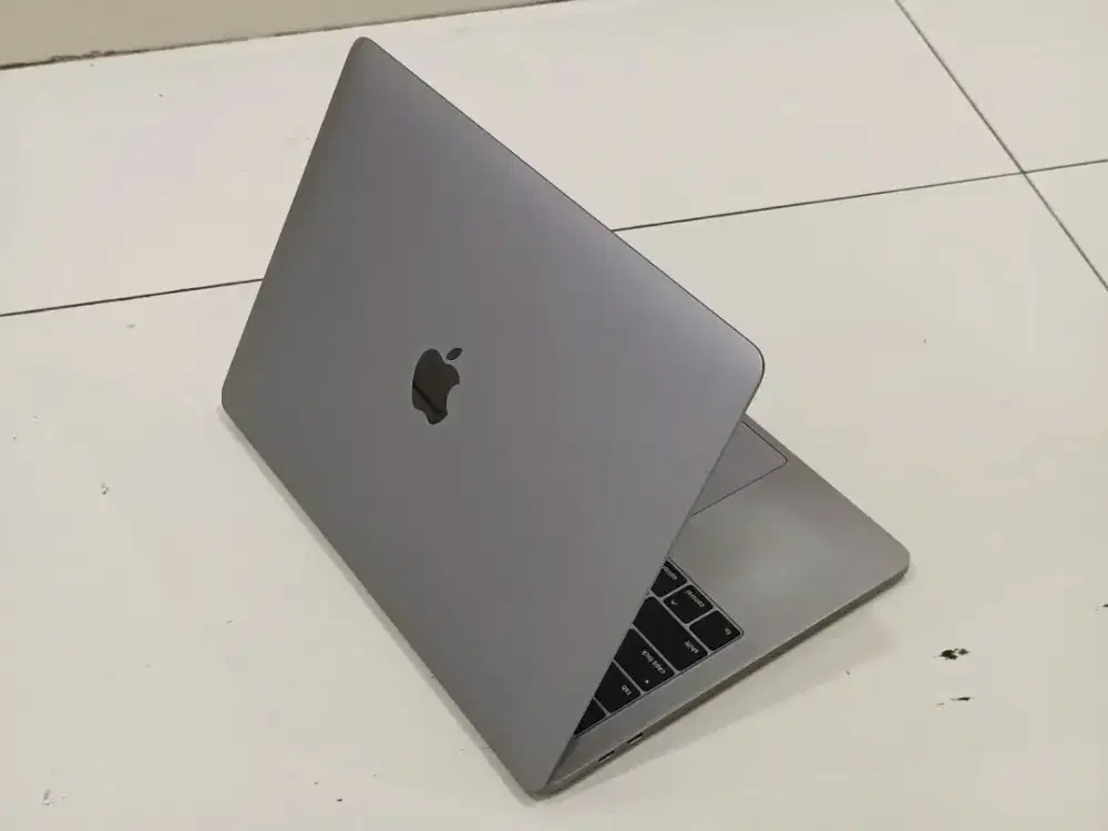 Type: Macbook pro  2018 touchbar