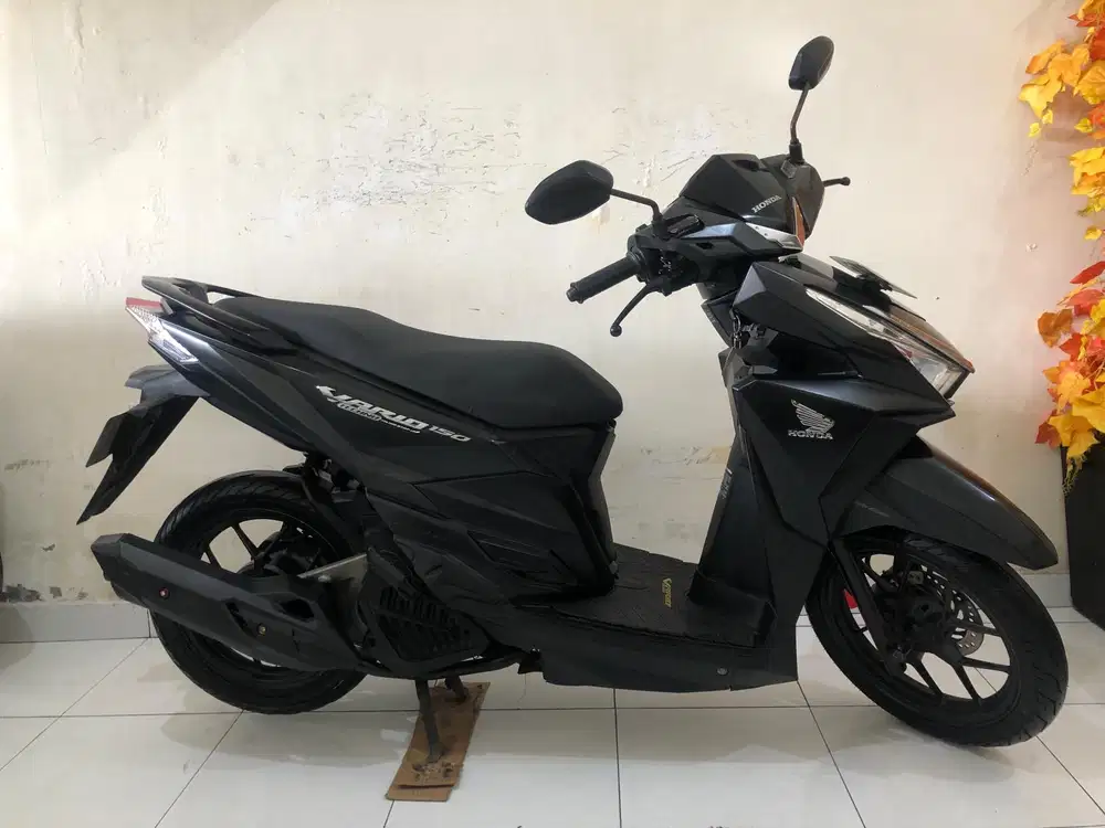 Honda Vario 150 Th.2017 black!!