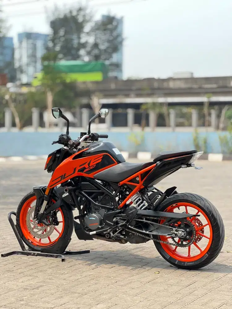 KTM DUKE 200 ABS 2022 ORANGE KM LOW PAJAK PANJANG SIAP GAS JAUH
