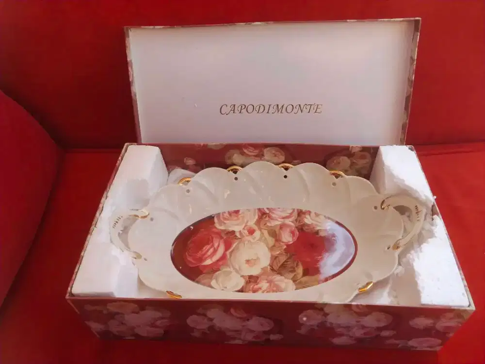 Ceramic porselene handcraft Italy Capodimonte