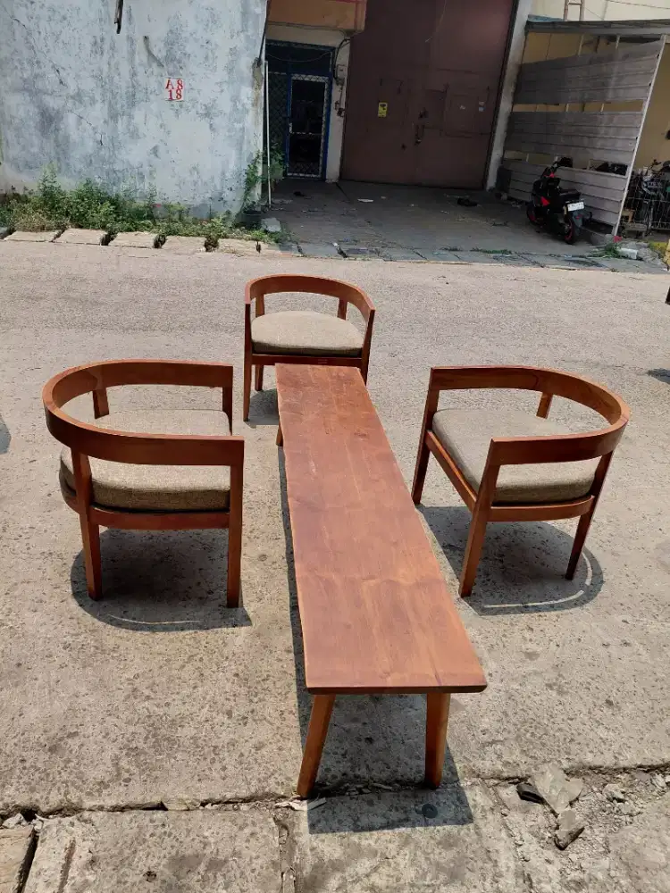 Di Jual Set Meja Makan / Dining Set Kayu Jati Solid Premium