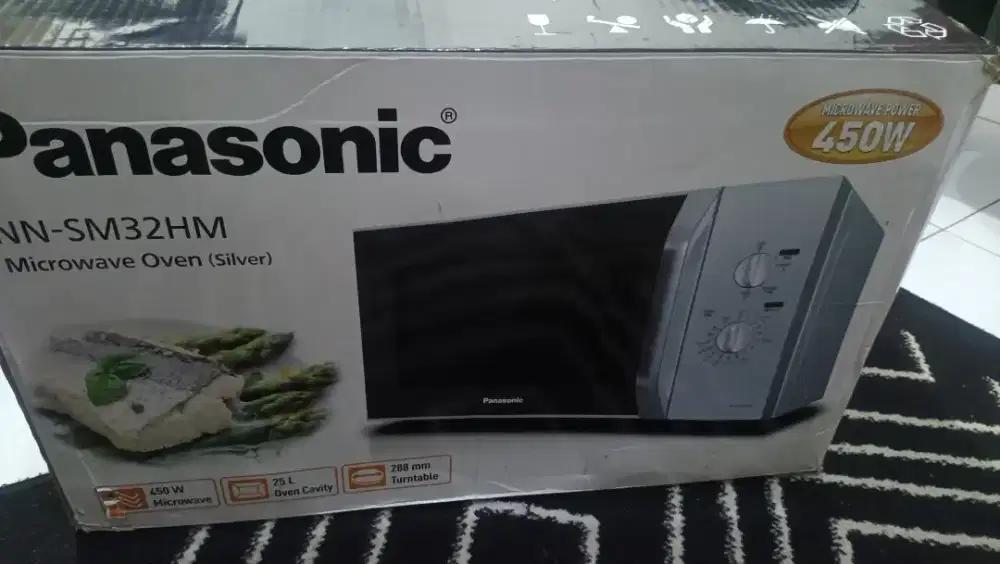Panasonic microwave NN-SM32HM