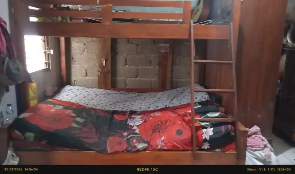 Kasur tingkat kayu jati