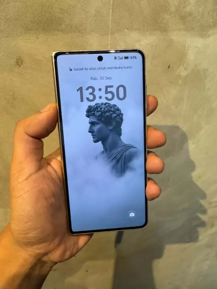Wts 

Honor Fold Magic V3
Storage 512GB
Memory 12GB
Snapdragon 8 gen 3