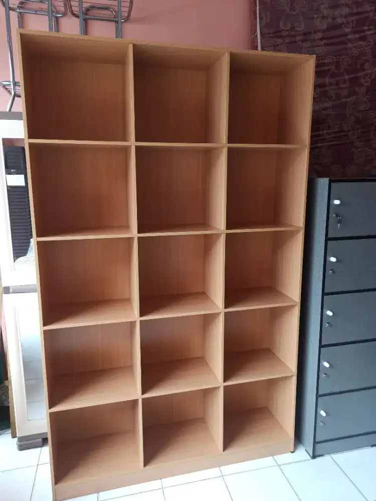 Rak serbaguna lemari buku laundry usaha dll