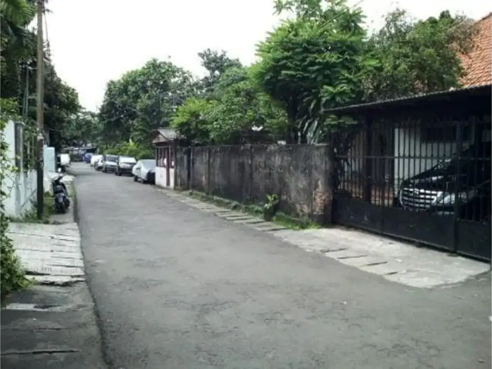 DIJUAL RUMAH HOOK STRATEGIS MENTENG JAKARTA PUSAT