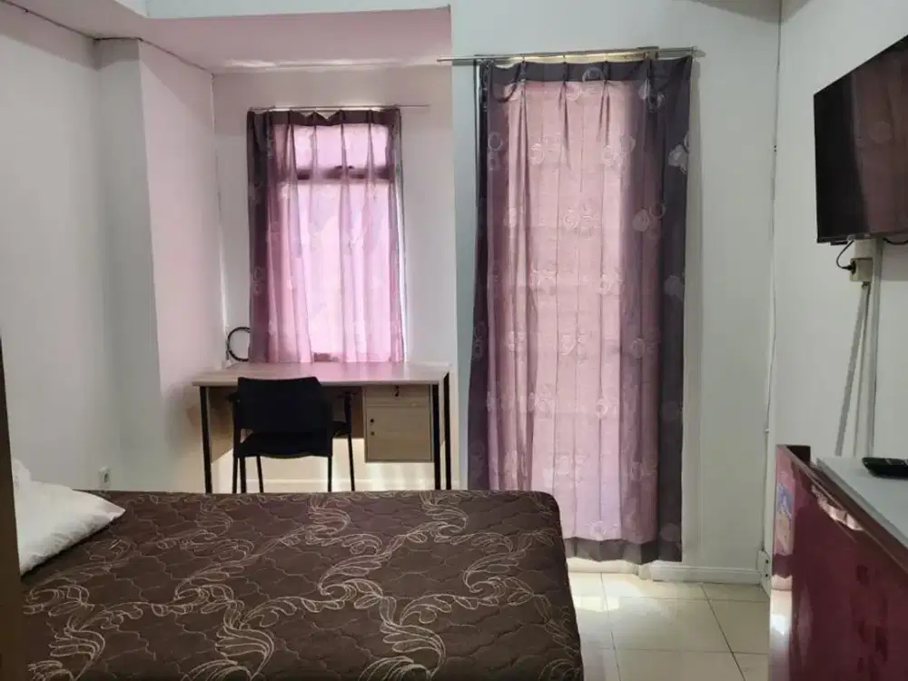 Disewakan apartemen Green Lake Sunter type studio furnished dengan lokasi bagus