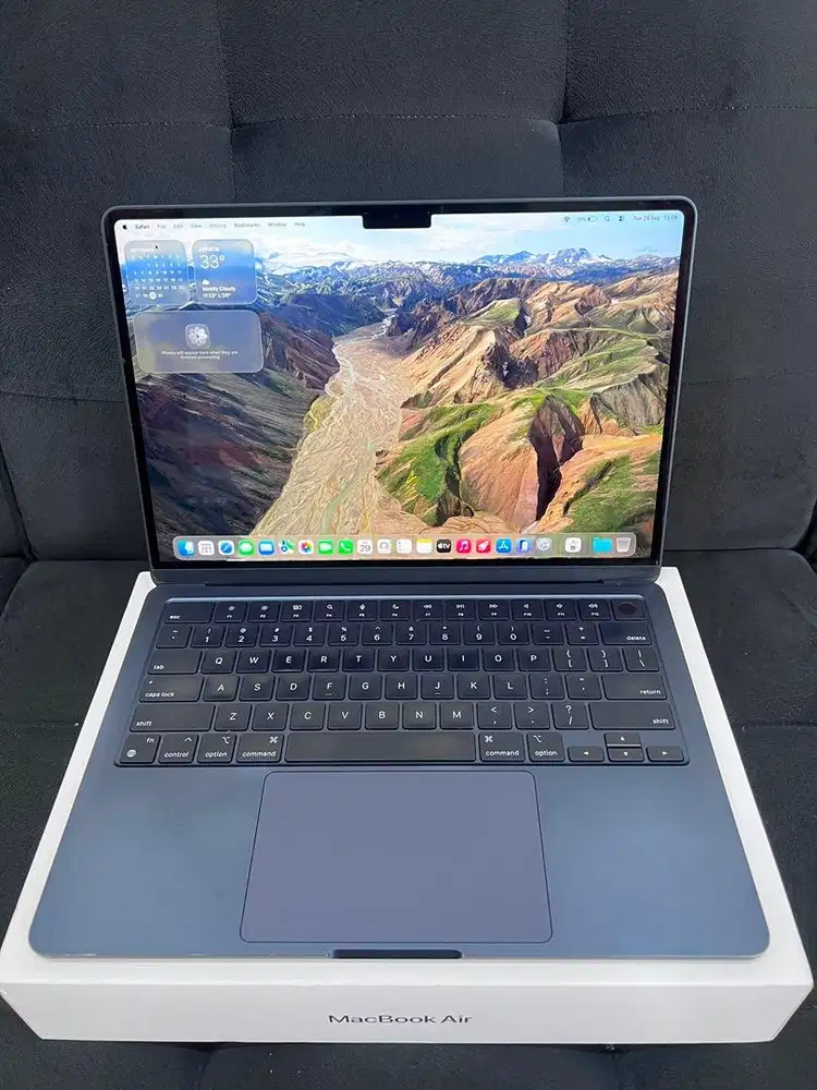 Macbook Air M2 2022 8/256GB 13inch Fullset