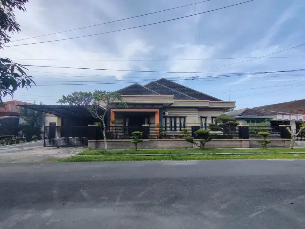 Dijual Rumah Tinggal Daerah Krakatau Jalan Satya Bakti