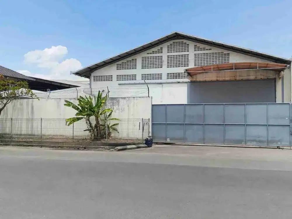Di Sewakan Gudang Genuk Terboyo Pinggir Jalan raya