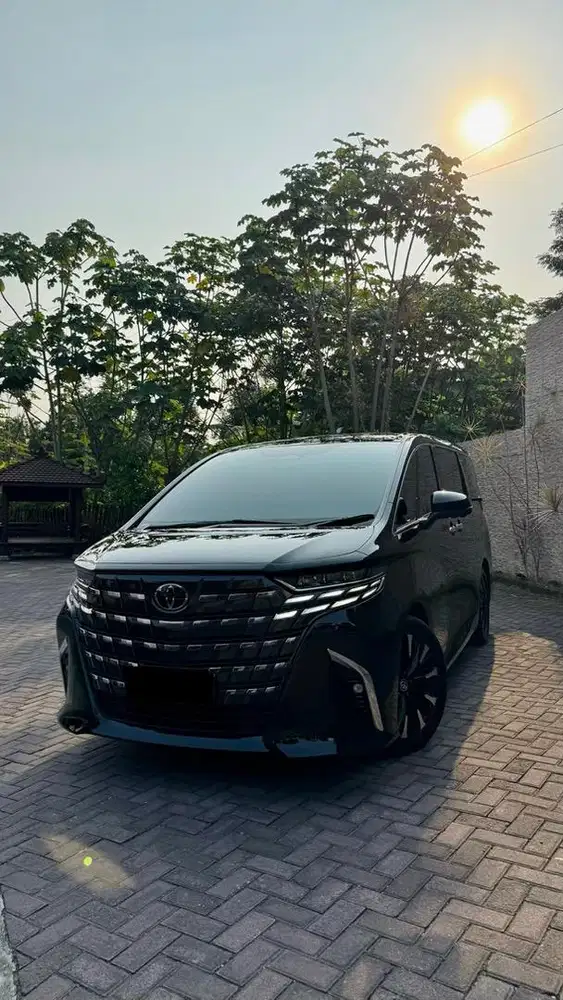 Toyota Alphard G 2024