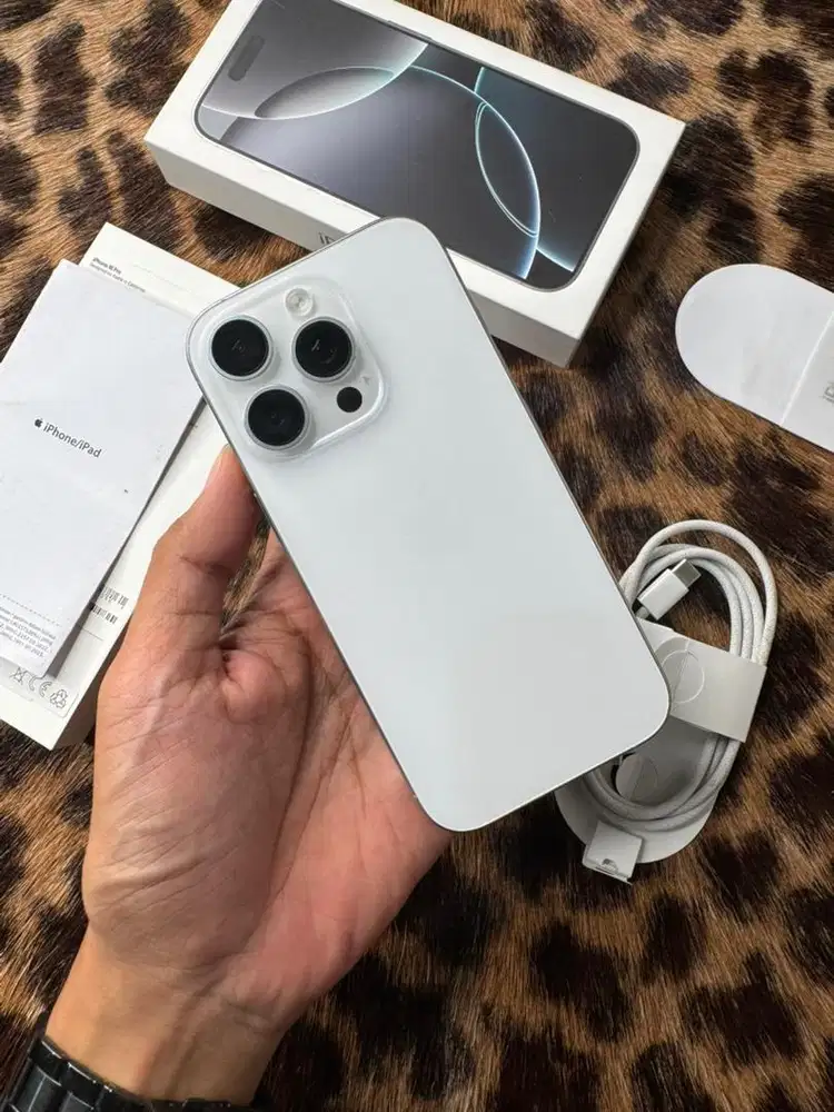 iPhone 16 Pro 256GB BH100 Resmi (White)