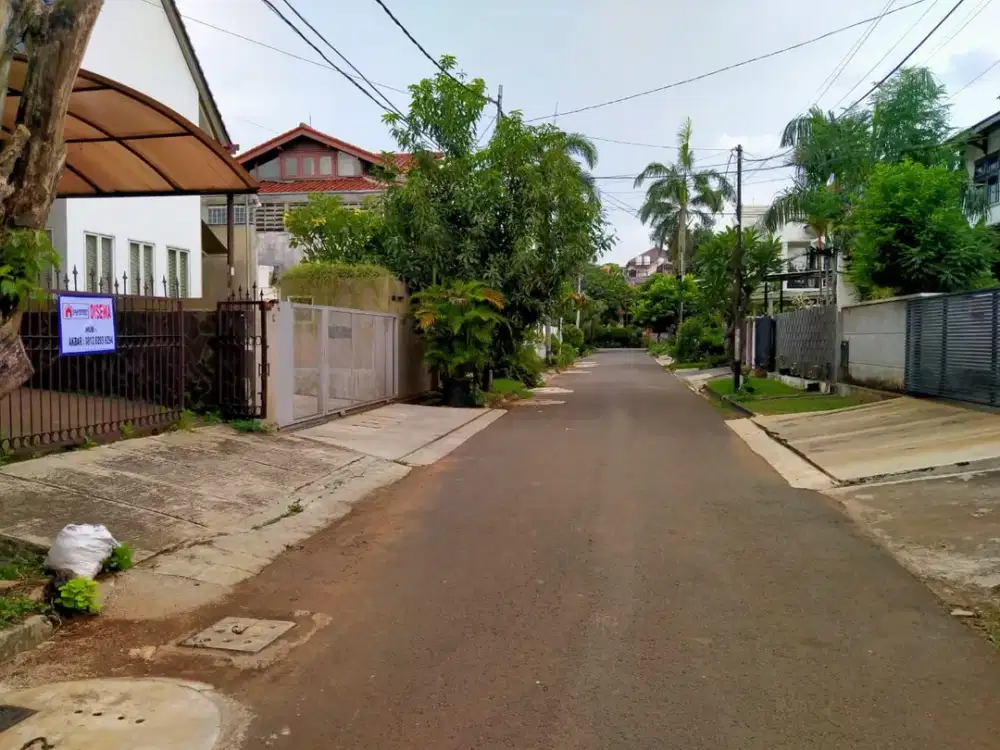 DIJUAL RUMAH DI JL GEDUNG HIJAU PONDOK INDAH JAKARTA SELATAN