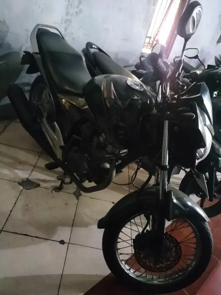 Megapro mono plat ad Boyolali