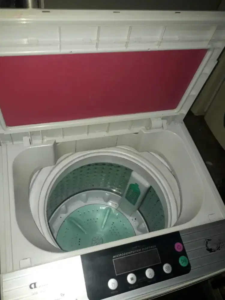 Mesin cuci 1 tabung electrolux