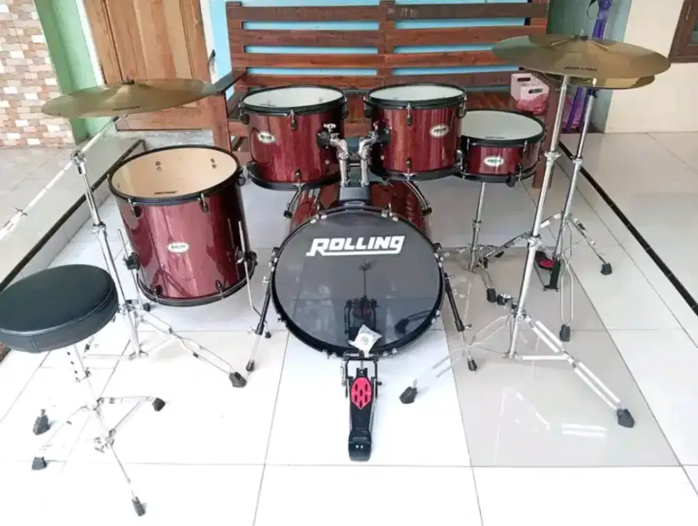 Drum Roling pemakaian anak