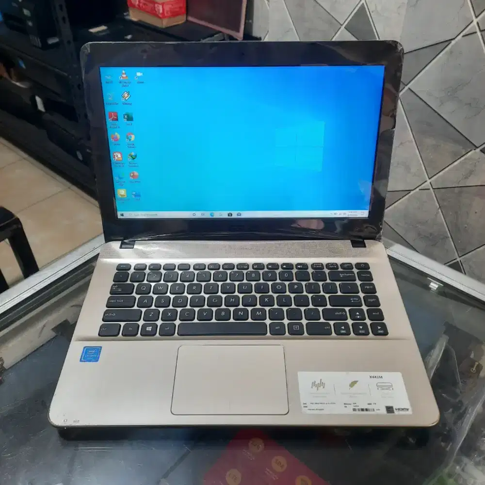 Asus X441M, Celeron N4020, RAM 4GB, SSD 128GB, Layar 14 inch