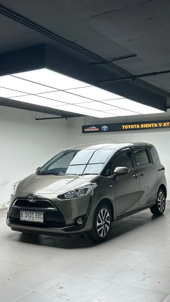 Toyota Sienta V 1.5 AT 2017 (BERGARANSI MESIN&TRANSMISI 1THN)