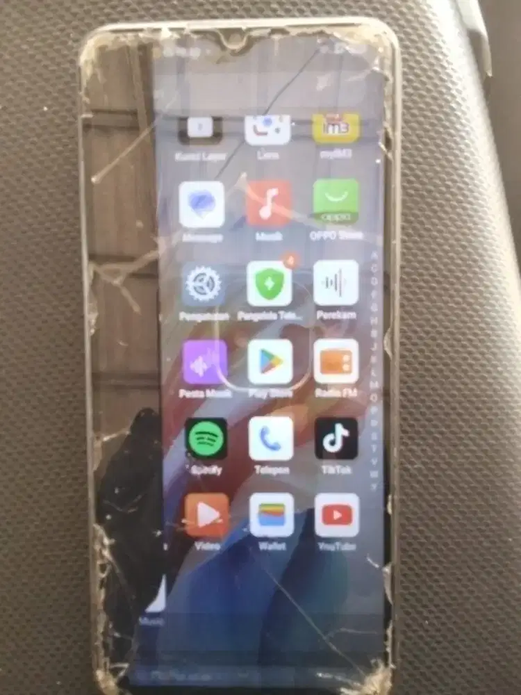 Oppo A18 ram 4/128