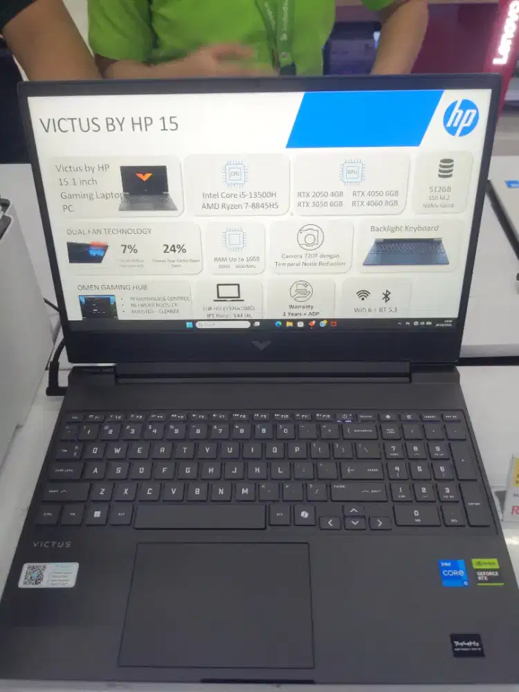 LAPTOP GAMING HP VICTUS CORE-i5/RTX 3050/16GB/512GB + FREE GAMEPAD