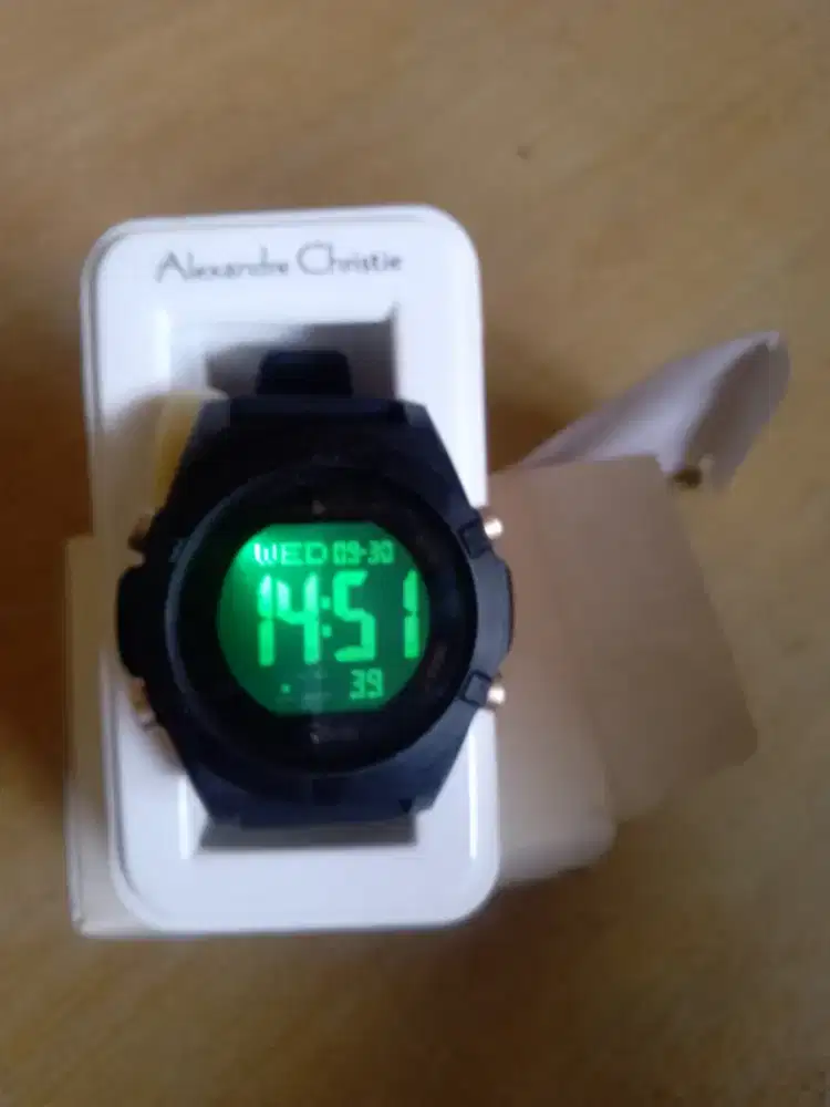 Jam tangan Alexandre Christie