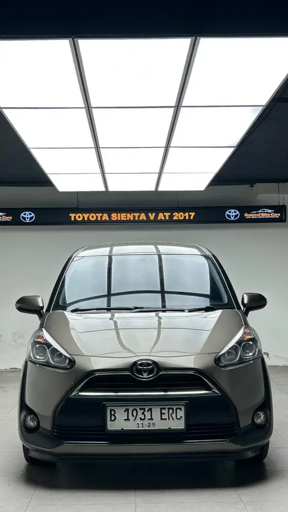 TOYOTA SIENTA V 1.5 AT 2017 {GARANSI MESIN&TRANSMISI}