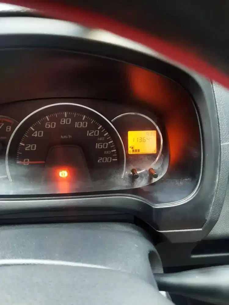 daihatsu ayla (2015)