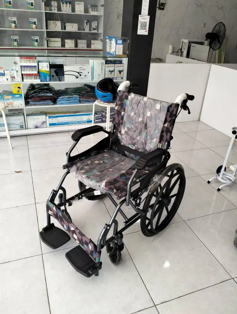 Kursi roda OneHealth KY863LAJ
