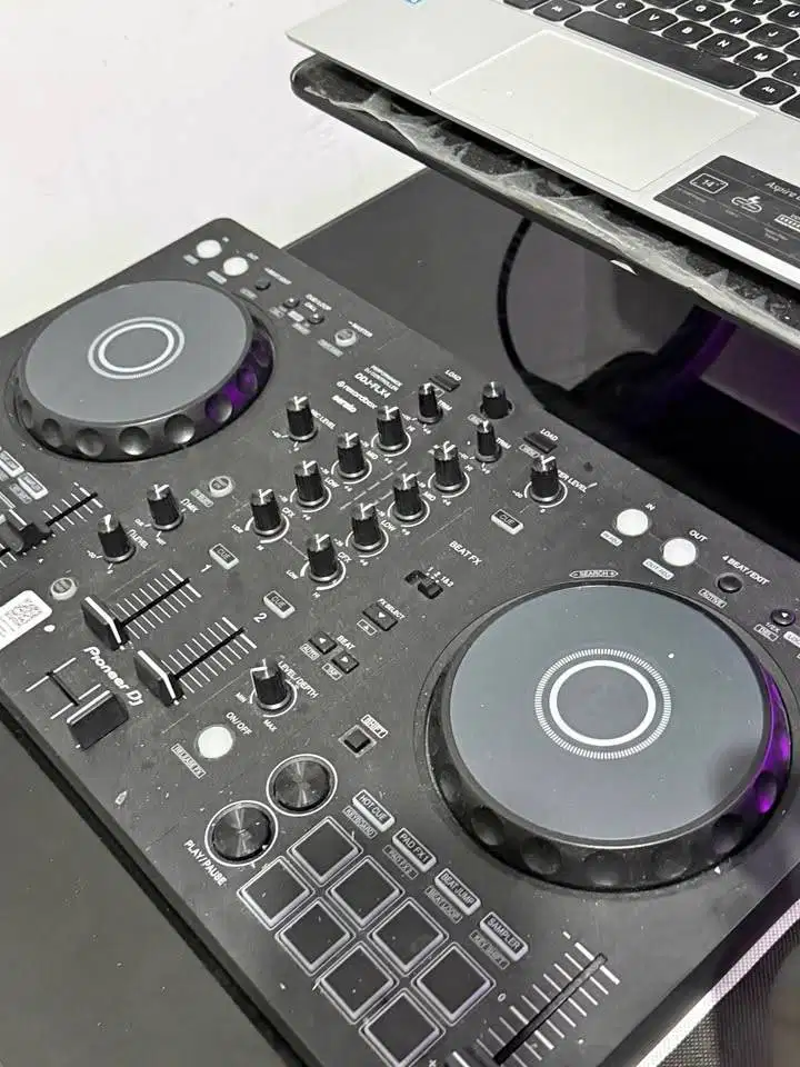 Pioneer DJ DDJ FLX4 Fullset Dus Original Like New Mulus Siap Pakai