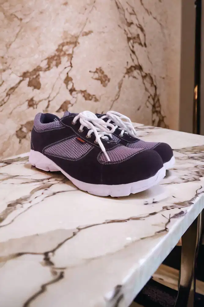 Toko Sepatu safety breathable upper Cikampek