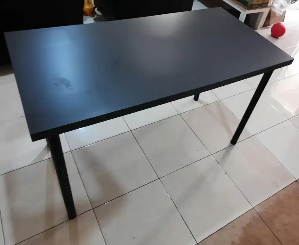 Preloved Meja Ikea