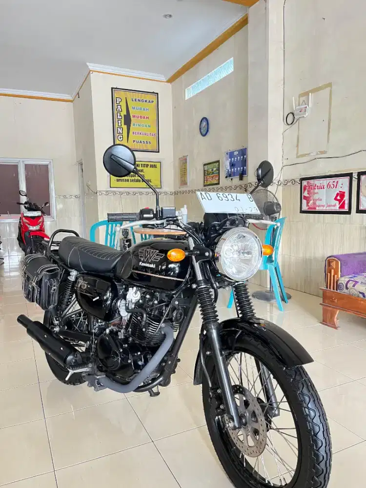 Kawasaki w175 2023 istimewa