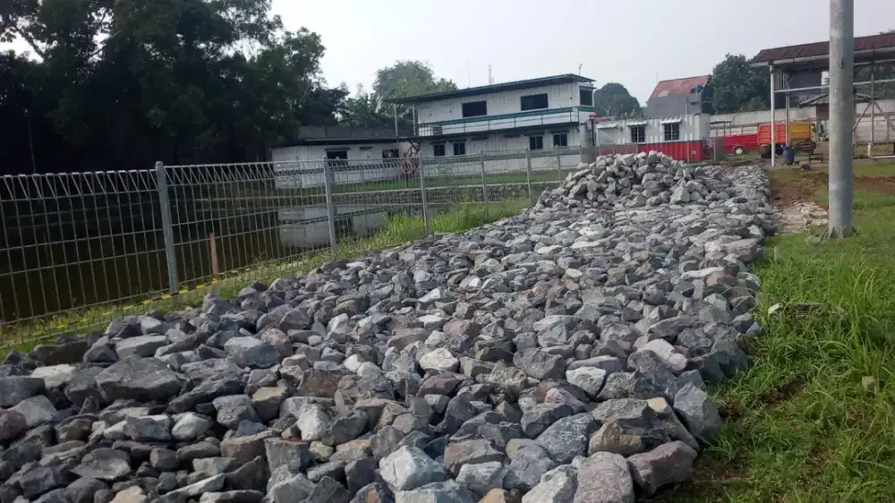 Sirtu gunung batu belah pasir pasang batu makadam