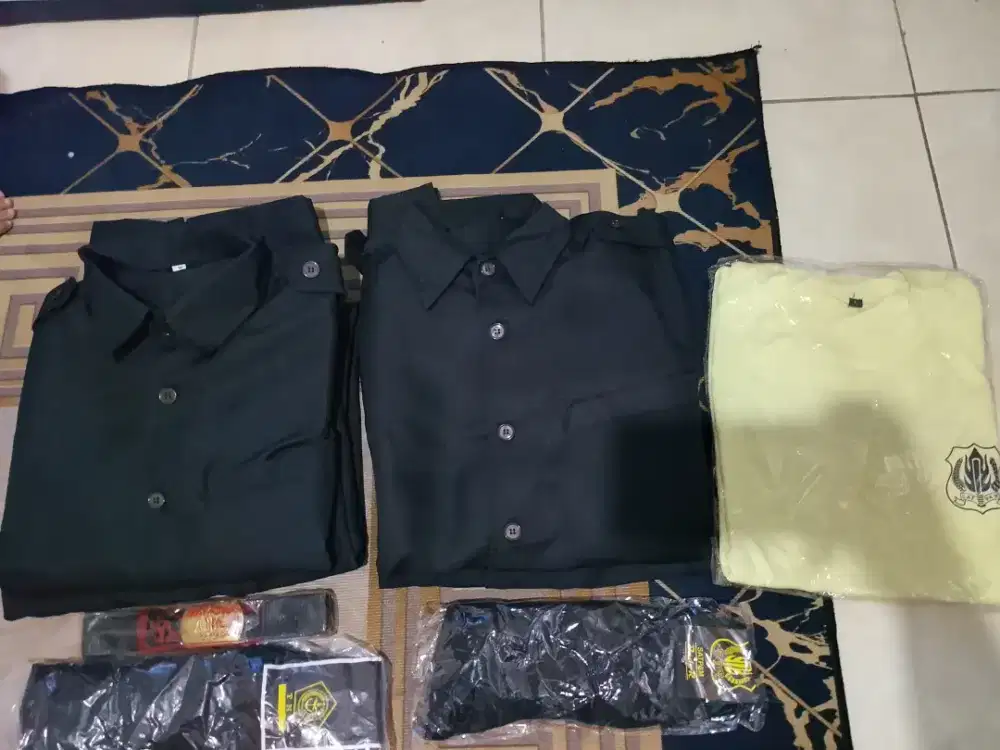 Baju safari lengan panjang