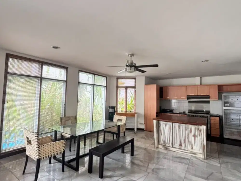 DISEWAKAN RUMAH CANTIK, DALAM TOWN HOUSE DI CIPETE, JAKARTA SELATAN