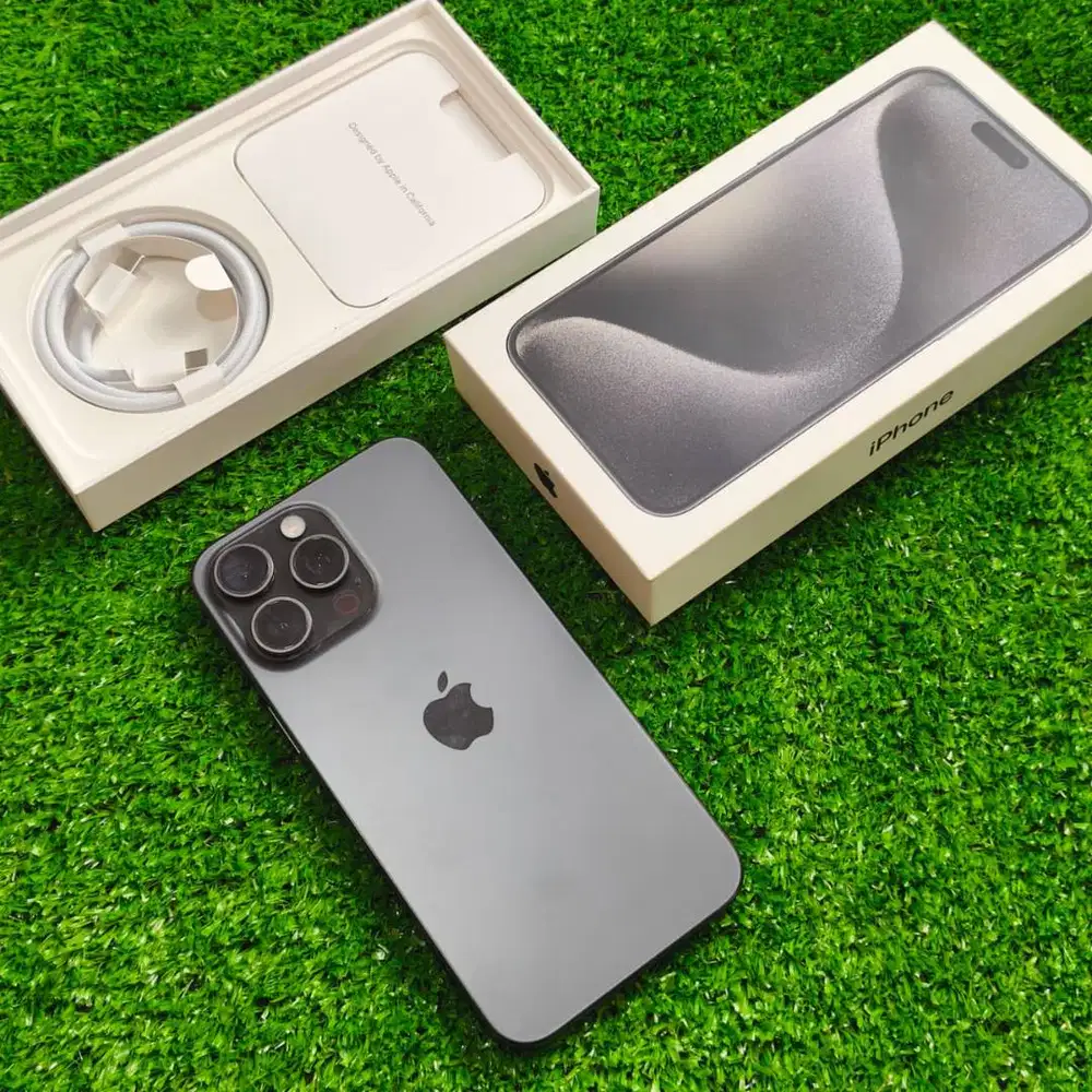 iPhone 15 Pro Max 256GB Black Tita BH 78% mulus fullset ori ex Resmi