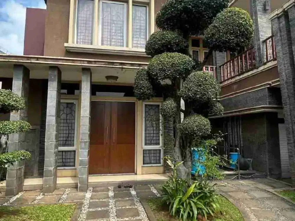 Dijual Cepat Rumah Mewah Boulevard Cluster Livingston Kota Wisata Cibubur Bisa Nego