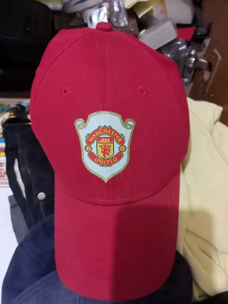 Topi New Era 9Forty ManU The Trebel Edition