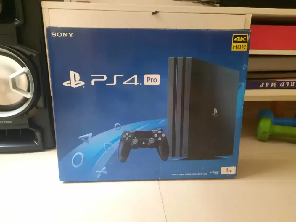 Dijual PS4 pro second 1TB tipe 7005B