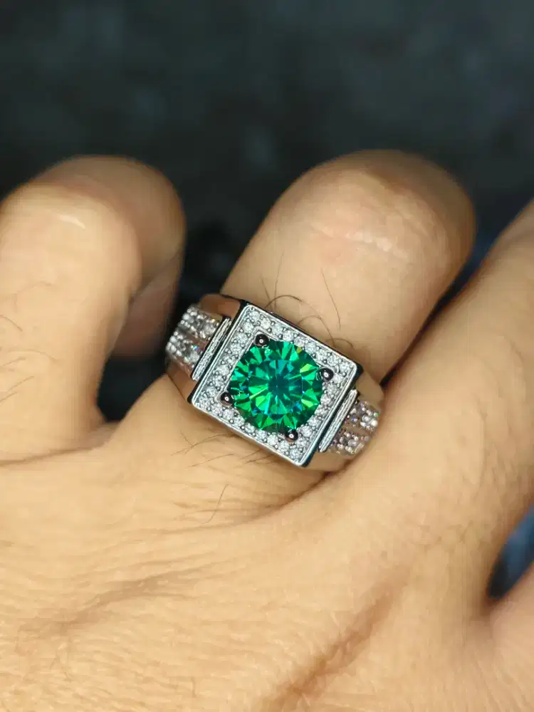 Diamond atau Berlian Moissanite2crt Mewah Elegant Sertifikat GRA