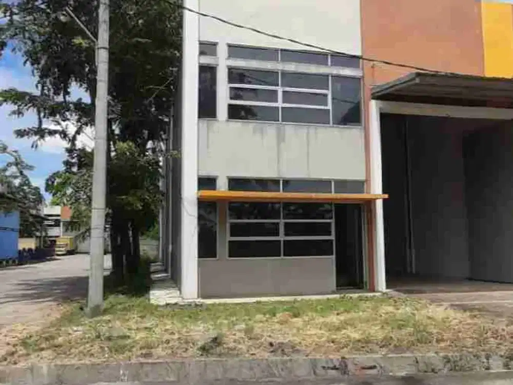 Dijual/Disewakan Gudang Kamal Bisnis Center Akses Kontainer 40ft