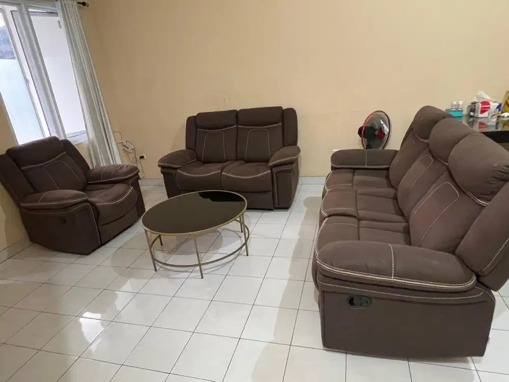 Sofa winchester warna brown + meja kondisi 95% like new