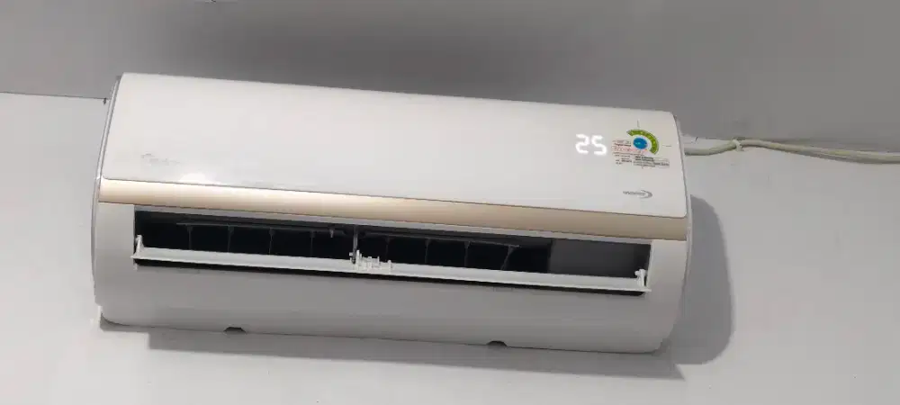 AC Midea INVERTER 1 PK GARANSI 10 TAHUN (Unit Indoor & Outdoor)