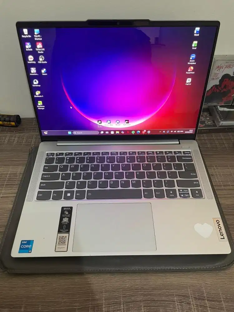 Lenovo IdeaPad Slim 5 14IRL8