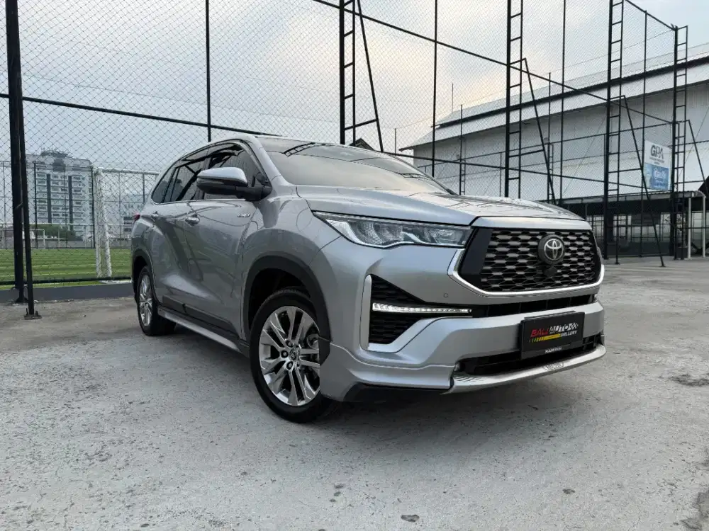 Toyota Zenix Q Modellista Hybrid A/T 2023