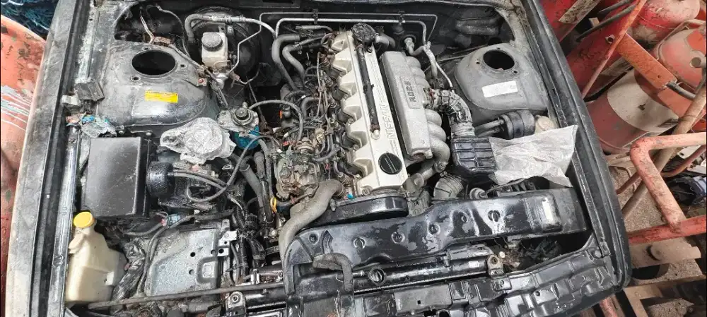 mesin mobil nissan diesel