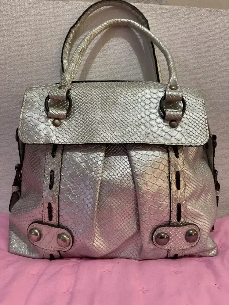 Tas Wanita Silver Preloved