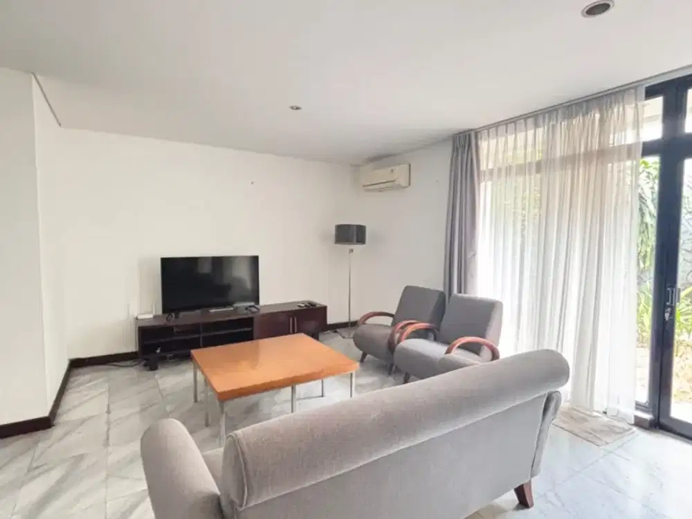 DISEWAKAN RUMAH CANTIK DALAM TOWN HOUSE DI CIPETE, JAKARTA SELATAN