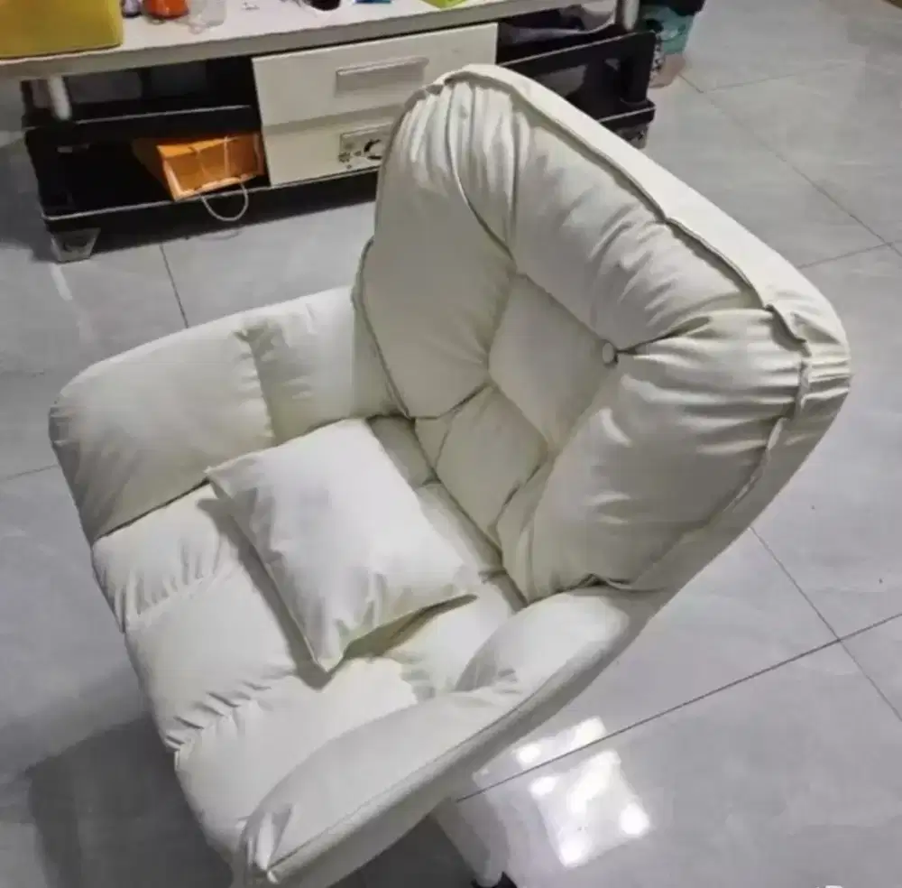 Kursi sofa kantor